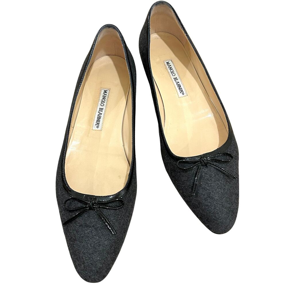 Manolo Blahnik Gray Wool Ballet Flats | Size 38 | Patent Bow